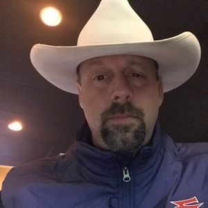 Meet your Posher, Thomas